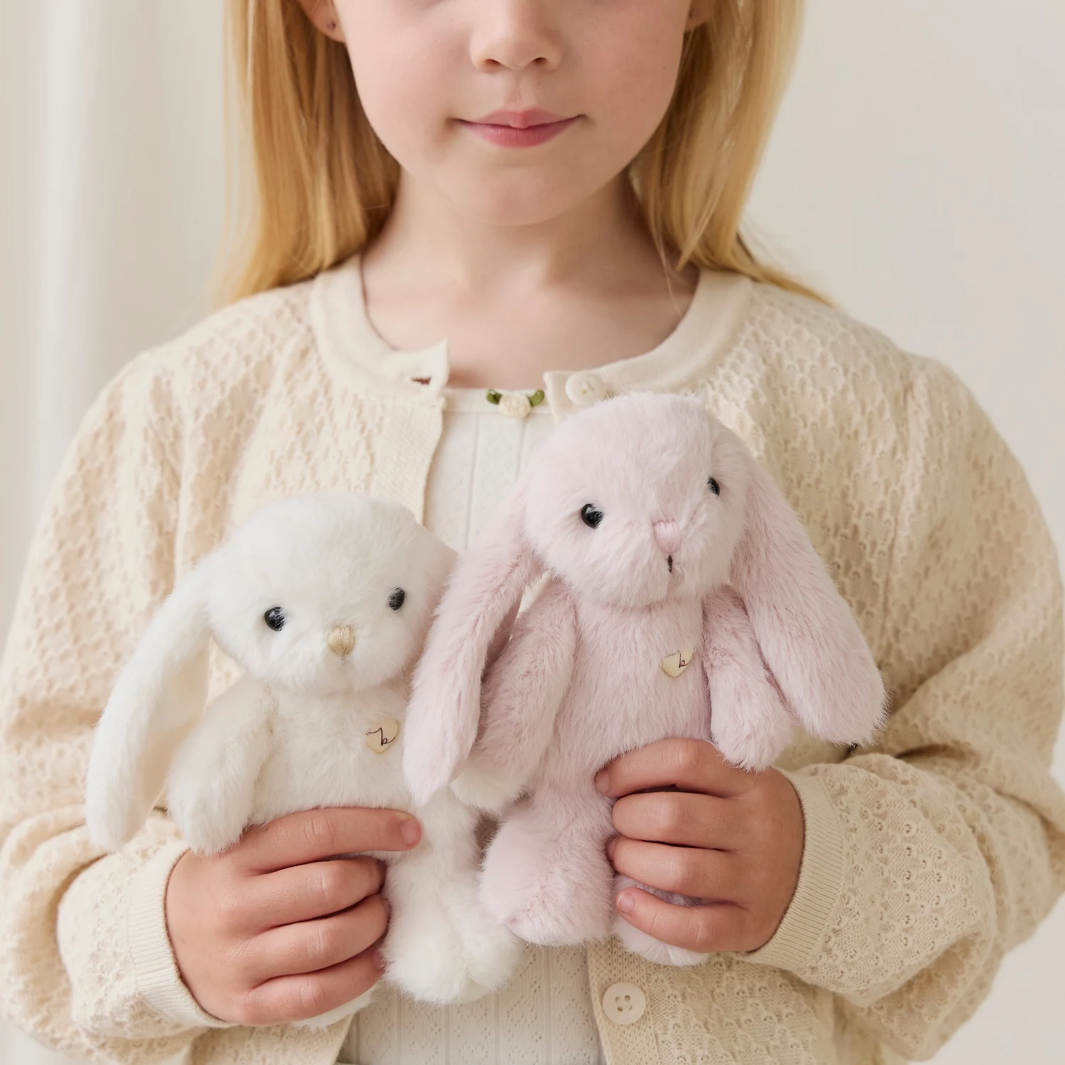 Snuggle Bunnies - Little Penelope - Marshmallow