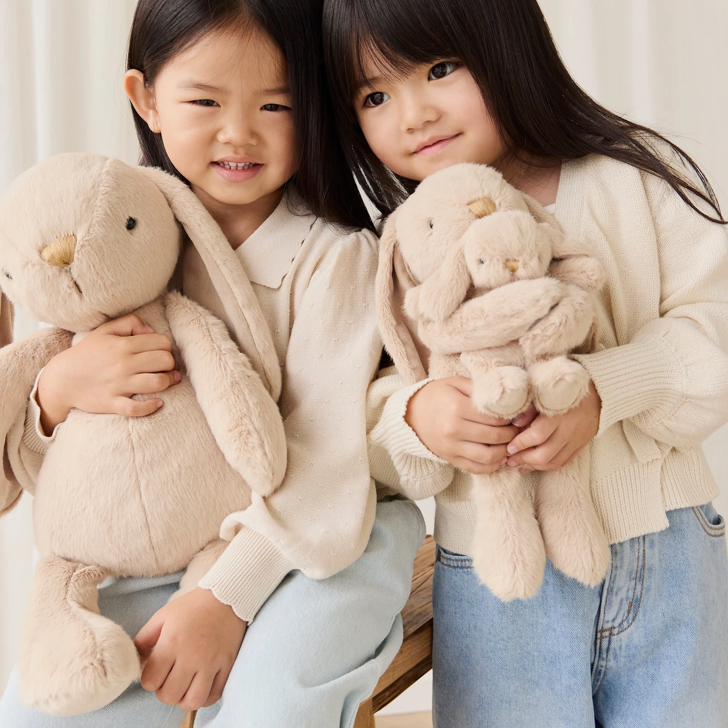 Snuggle Bunnies - Frankie the Hugging Bunny - Caramel