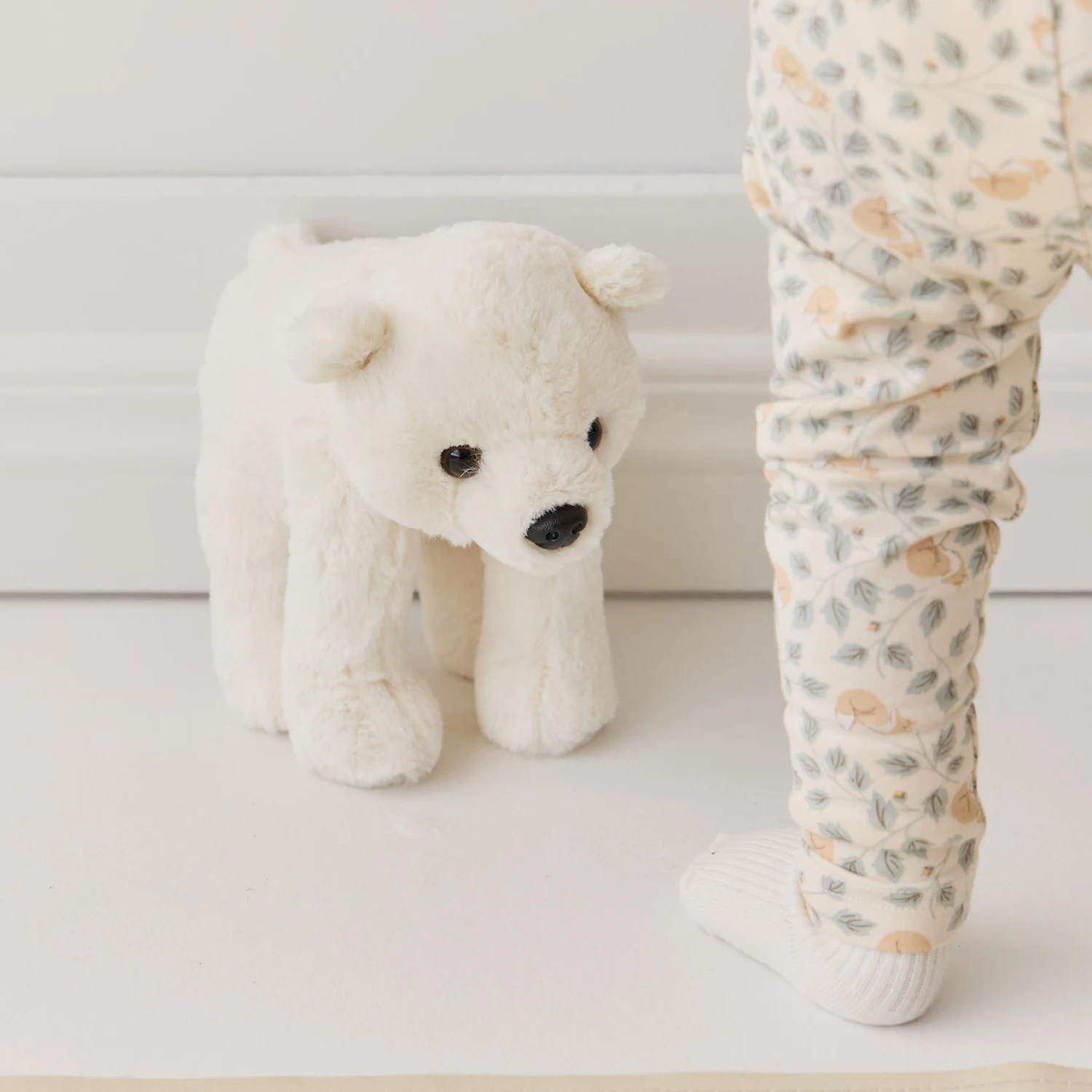 Snuggle Bunnies - Parker The Polar Bear