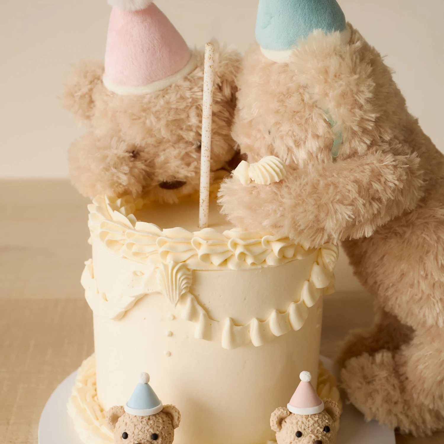Snuggle Bunnies - Birthday Arthur - Sky