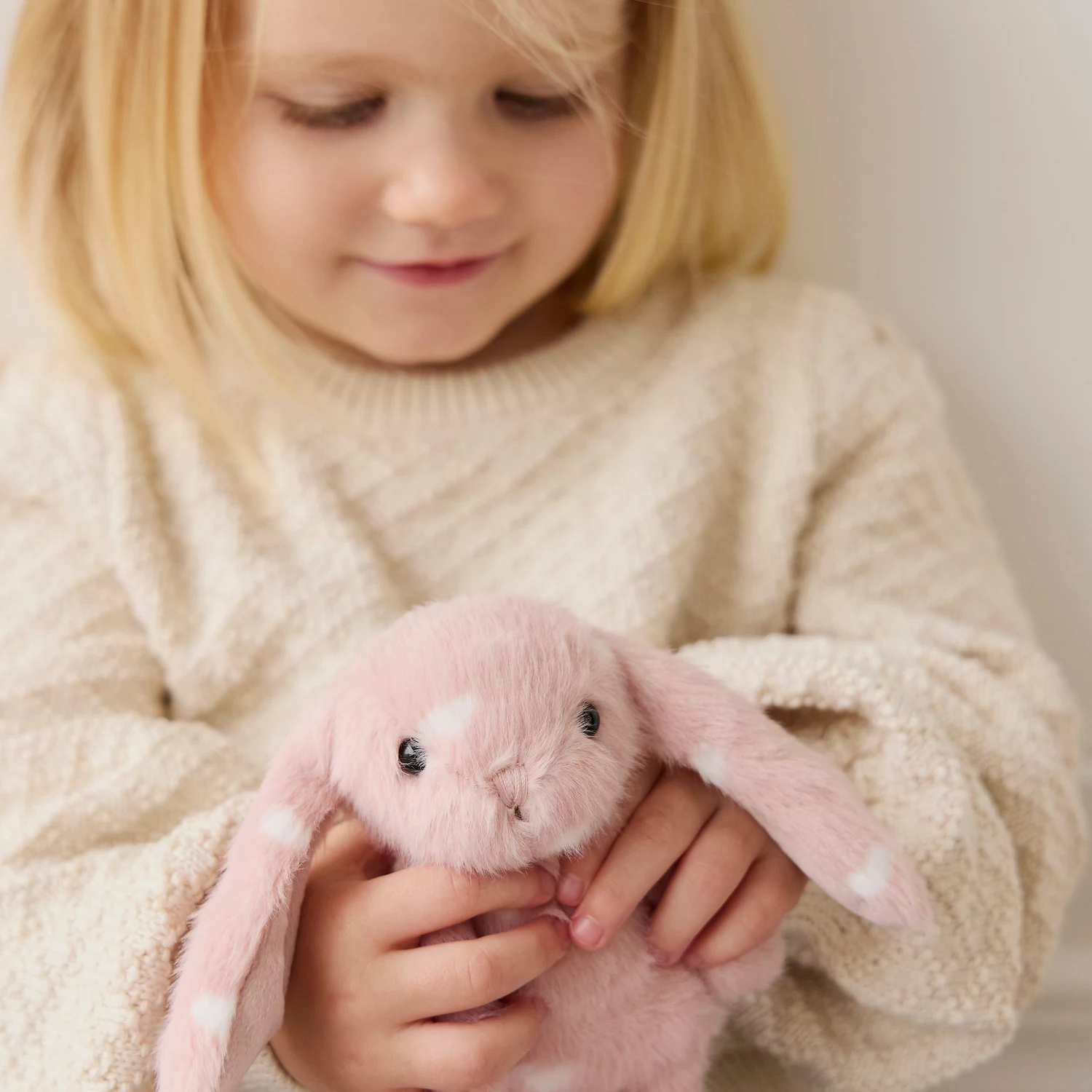 Snuggle Bunnies - Little Love Little Penelope