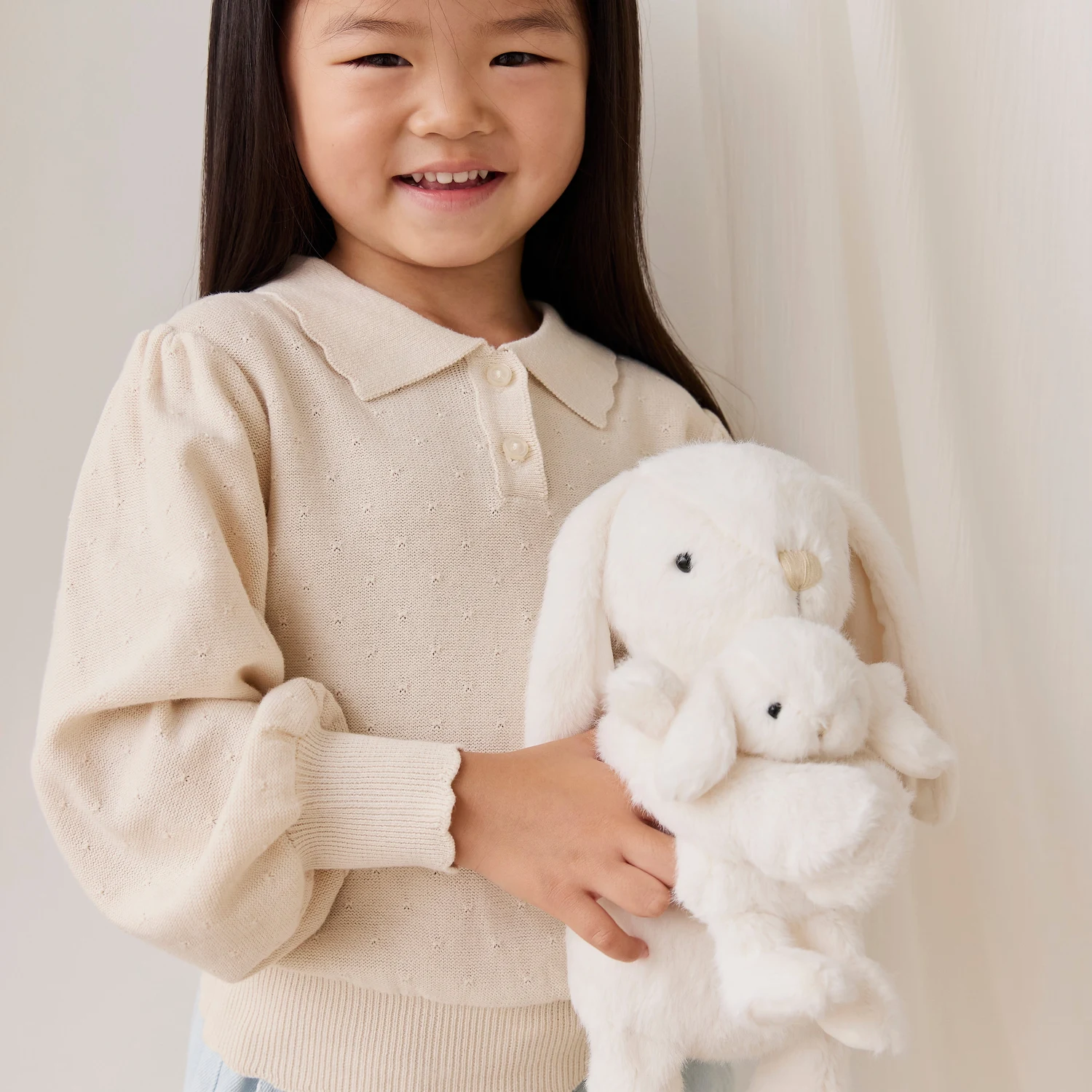 Snuggle Bunnies - Frankie the Hugging Bunny - Marshmallow