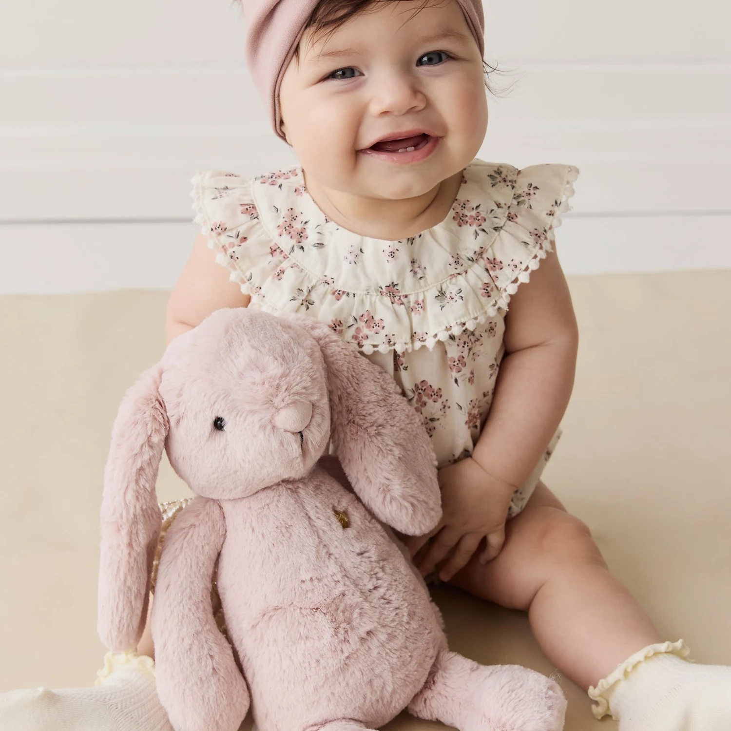 Snuggle Bunnies - Glitter Penelope