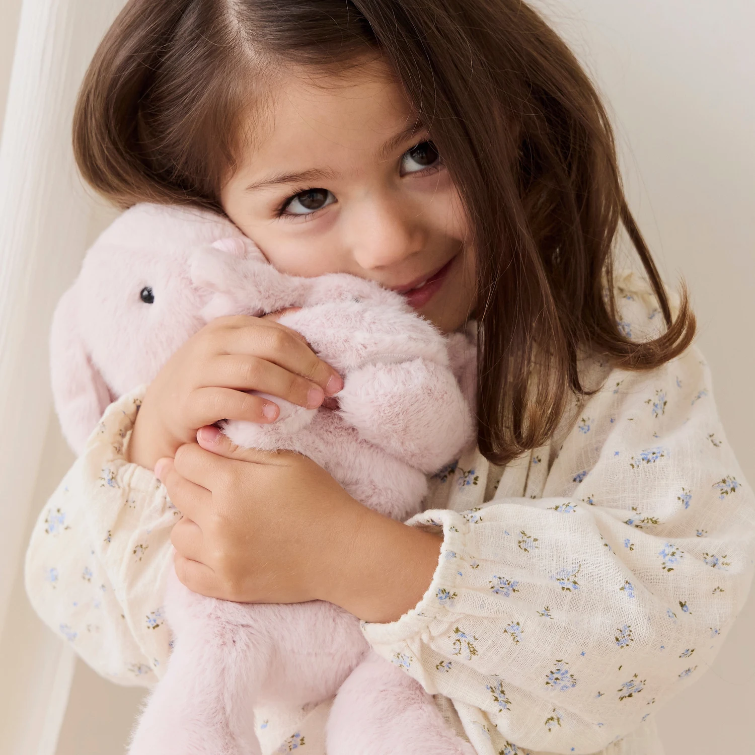 Snuggle Bunnies - Frankie the Hugging Bunny - Blossom