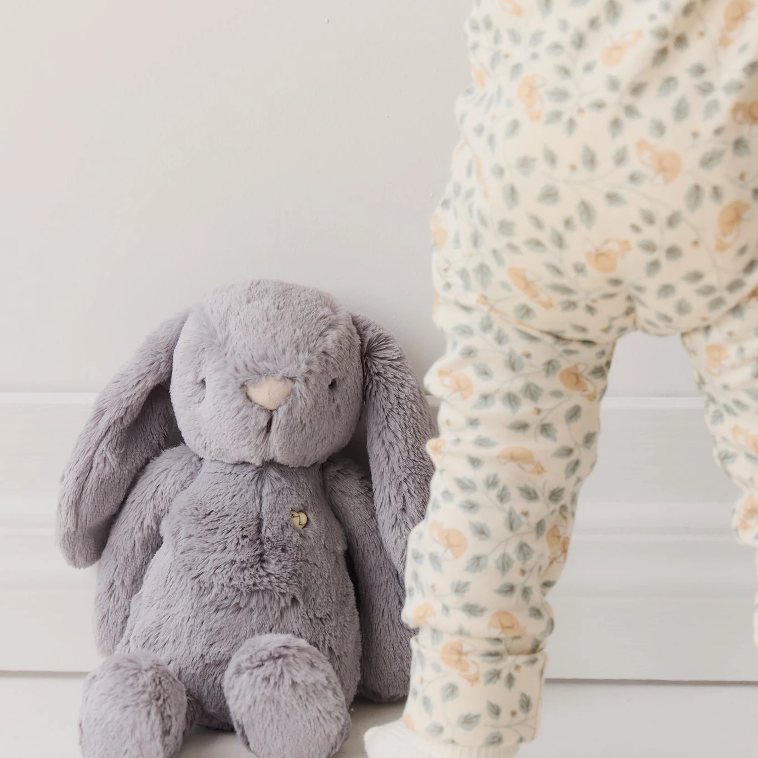 Snuggle Bunnies - Plush Penelope  - Silver