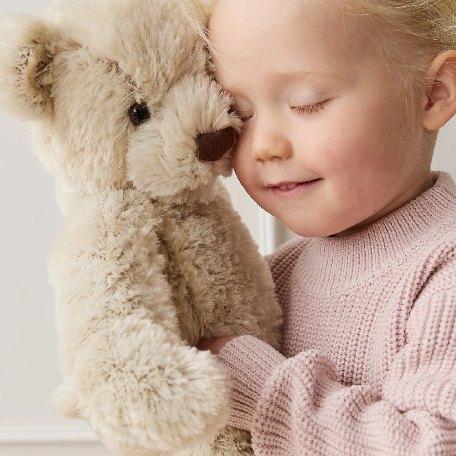 Snuggle Bunnies - Theo The Bear
