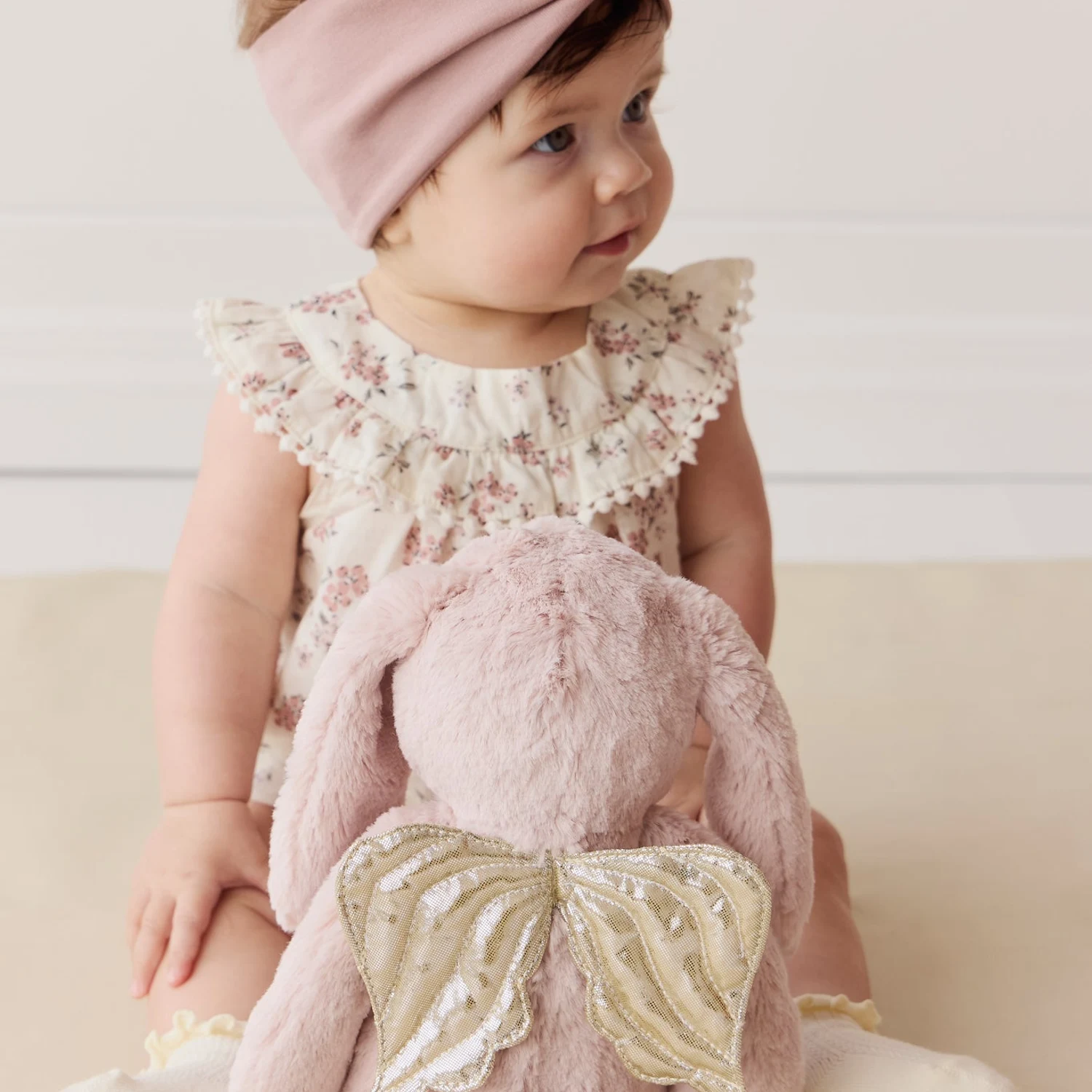 Snuggle Bunnies - Glitter Penelope