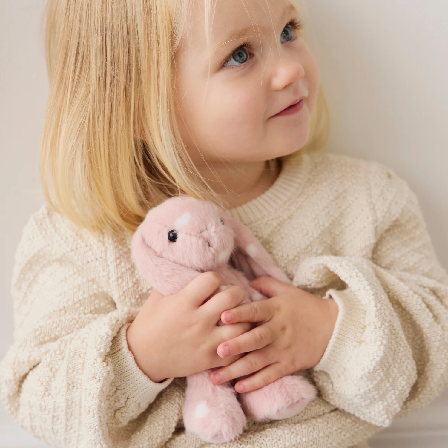 Snuggle Bunnies - Little Love Little Penelope